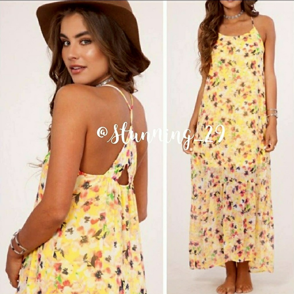 🆕YELLOW FLORAL RUFFLE HEM MAXI DRESS - Picture 2 of 5